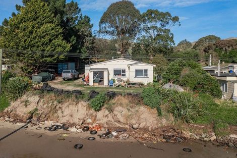 Photo of property in 68 Otakou Golf Course Road, Otakou, Dunedin, 9077