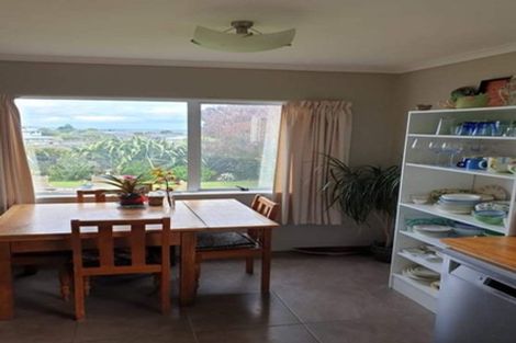 Photo of property in 19 Waitote Street, Castlecliff, Whanganui, 4501