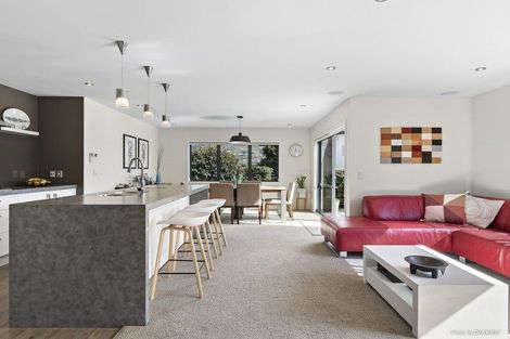 Photo of property in 22 Cresswell Place, Johnsonville, Wellington, 6037