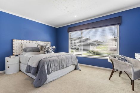 Photo of property in 14 Tranquility Rise, Mellons Bay, Auckland, 2014