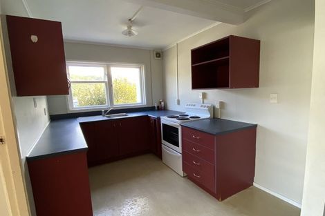 Photo of property in 95 Farmer Crescent, Taita, Lower Hutt, 5011