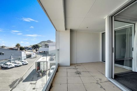 Photo of property in Algarve Apartments, 215/332 Maunganui Road, Mount Maunganui, 3116