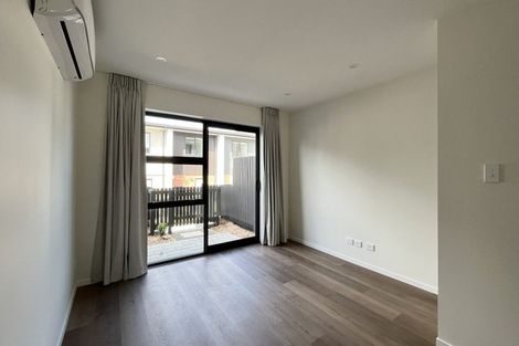 Photo of property in 6/476 West Coast Road, Glen Eden, Auckland, 0602