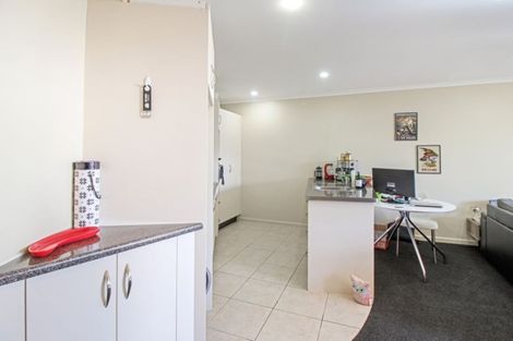Photo of property in 26d Andrew Young Street, Palmerston North, 4410