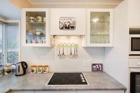 Photo of property in 1 Eton Place, Terrace End, Palmerston North, 4410