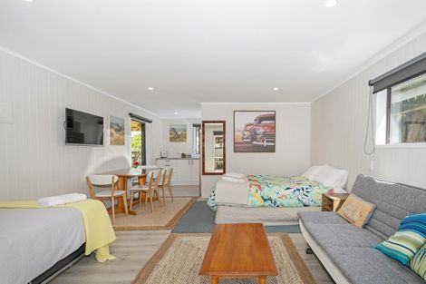 Photo of property in 13 Albert Street, Whitianga, 3510