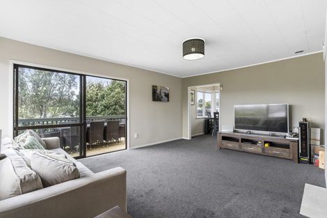 Photo of property in 234 Triangle Road, Massey, Auckland, 0614