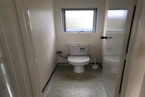 Photo of property in 3 Moera Place, Stanmore Bay, Whangaparaoa, 0932