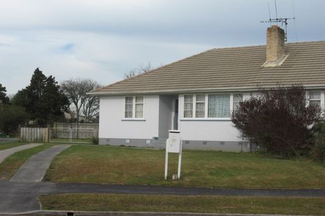 Photo of property in 18 Sare Crescent, Fairfield, Hamilton, 3214