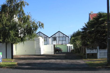 Photo of property in 3/29 Islington Avenue, New Lynn, Auckland, 0600