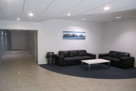 Photo of property in Terrace Tower Apartments, 1e/126 The Terrace, Wellington Central, Wellington, 6011