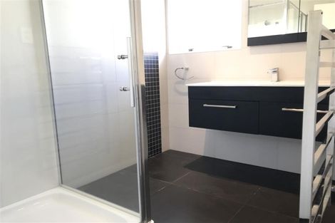 Photo of property in 1/73 Shakespeare Road, Milford, Auckland, 0620