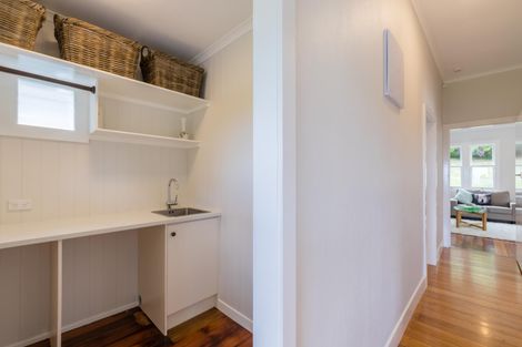 Photo of property in 33 Sunnyvale Road, Swanson, Auckland, 0614