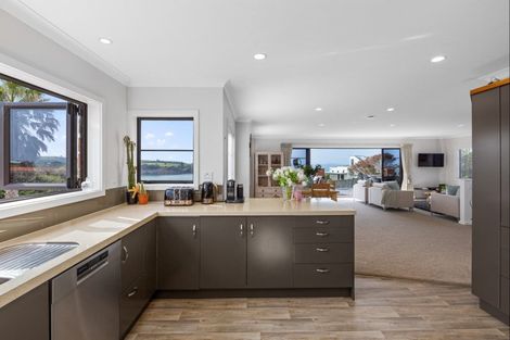 Photo of property in 28 Island View Drive, Gulf Harbour, Whangaparaoa, 0930