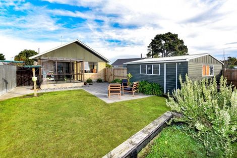 Photo of property in 15 Woodlands Place, Aranui, Christchurch, 8061