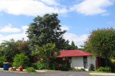 Photo of property in 50 John Downs Drive, Browns Bay, Auckland, 0630