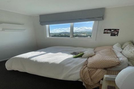 Photo of property in 107 Dowse Drive, Maungaraki, Lower Hutt, 5010