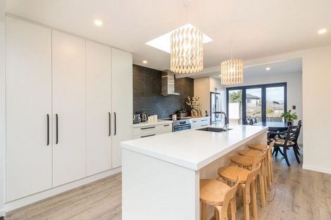 Photo of property in 313 Lake Terrace Road, Shirley, Christchurch, 8061