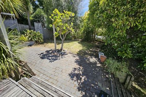 Photo of property in 15 Hewlett Road, Massey, Auckland, 0614