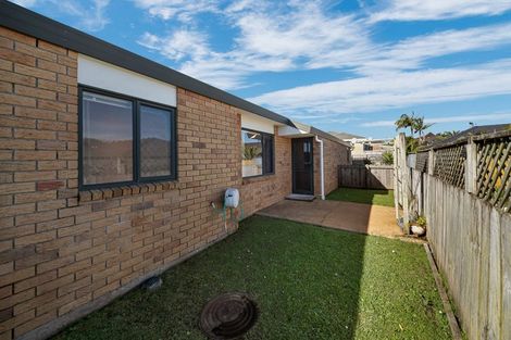 Photo of property in 10/169 Sturges Road, Henderson, Auckland, 0612