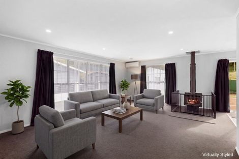 Photo of property in 45 Hartford Crescent, Totara Park, Upper Hutt, 5018