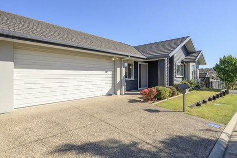 Photo of property in 61 Bridgewater Way, Pyes Pa, Tauranga, 3112