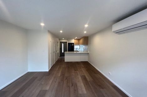 Photo of property in 2/327 Glengarry Road, Glen Eden, Auckland, 0602