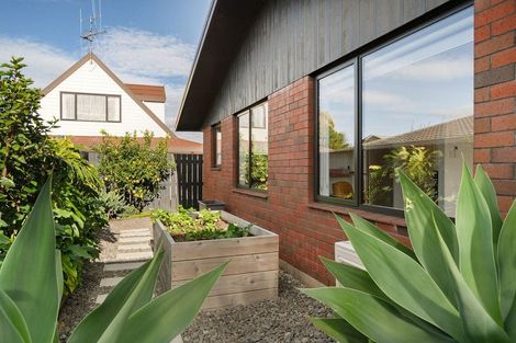 Photo of property in 2/419 Maunganui Road, Mount Maunganui, 3116
