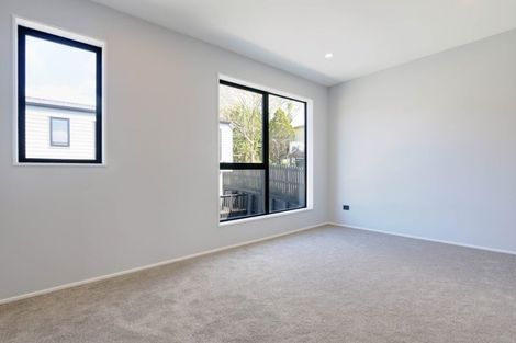 Photo of property in 6b Athena Drive, Totara Vale, Auckland, 0629