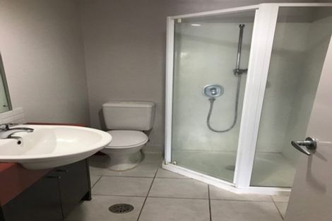 Photo of property in Harbour Green Apartments, 912/11 Union Street, Auckland Central, Auckland, 1010