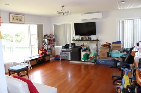 Photo of property in 1/44 College Road, Northcote, Auckland, 0627