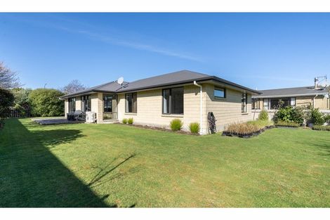 Photo of property in 37 Vogel Place, Waikiwi, Invercargill, 9810