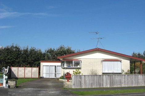 Photo of property in 5 Keats Place, Whalers Gate, New Plymouth, 4310