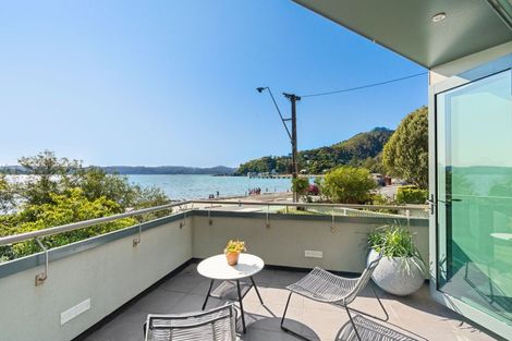 Photo of property in 621 Marine Drive, Days Bay, Lower Hutt, 5013
