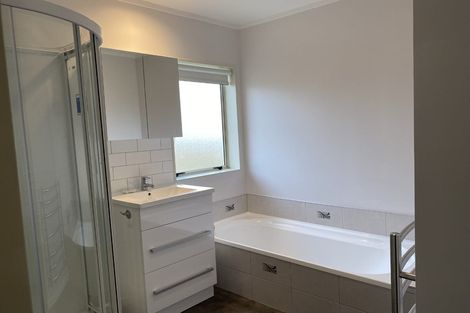 Photo of property in 39 Spackman Crescent, Paraparaumu, 5032