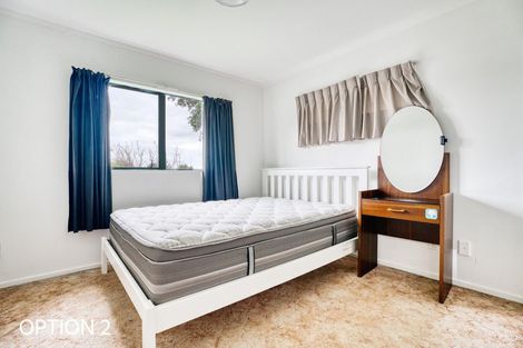 Photo of property in 3199 Great North Road, New Lynn, Auckland, 0600