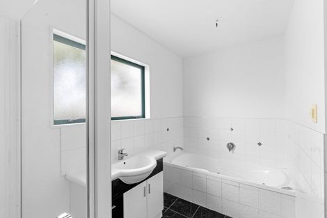 Photo of property in 14 Karaka Street, Otaki Beach, Otaki, 5512