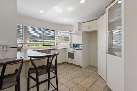 Photo of property in 4 Molyneux Place, Welcome Bay, Tauranga, 3112