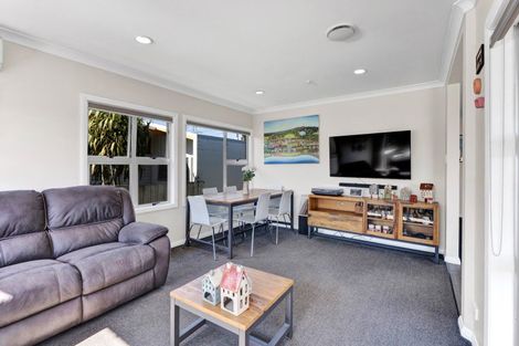 Photo of property in 7 Saxton Road, Upper Vogeltown, New Plymouth, 4310