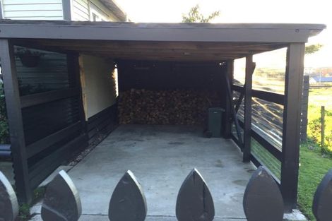 Photo of property in 28 Matenga Street, Waikanae, 5036