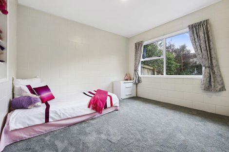 Photo of property in 2 Flavia Place, Lynfield, Auckland, 1042