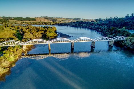 Photo of property in 12 Pipi Crescent, Mahia, 4198