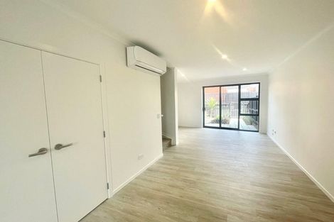 Photo of property in 25 Erina Road, Wiri, 2104