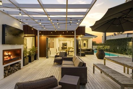 Photo of property in 1 Woodstock Road, Fairfield, Hamilton, 3214