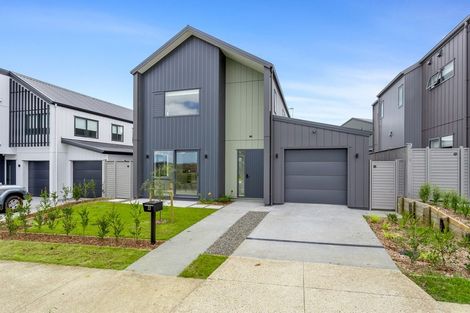 Photo of property in 29 Parkmore Drive, Rosehill, Papakura, 2113