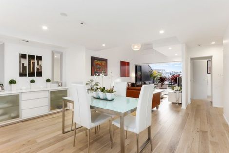 Photo of property in 84 Hobsonville Point Road, Hobsonville, Auckland, 0616