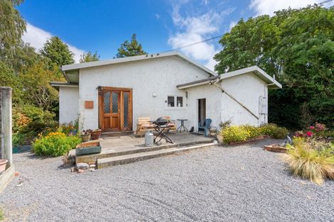 Photo of property in 16 Moore Street, Milton, 9220