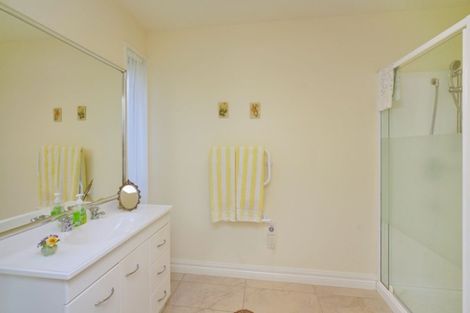 Photo of property in 24 Chesterfield Mews, Russley, Christchurch, 8042