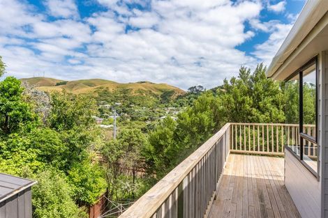 Photo of property in 15 Puketai Place, Pukerua Bay, 5026