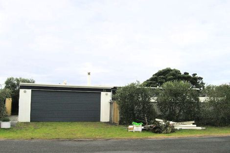 Photo of property in 29 The Southern Isle, Omaha, 0986